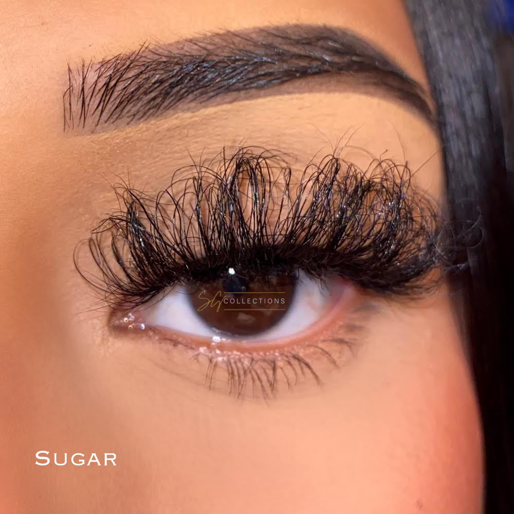 Curly dramatic lashes